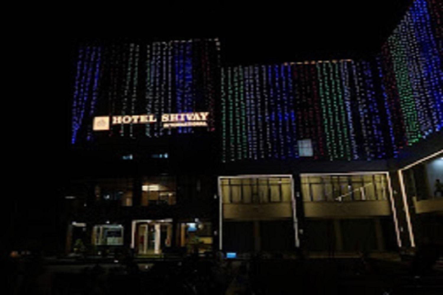 Hotel Shivay International Tharad Exteriér fotografie